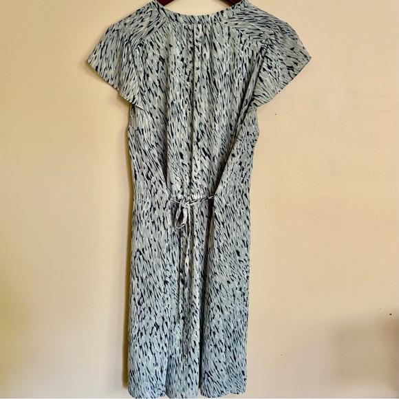 H&M| Pretty Sage Green Patterned Cap Sleeve Tie-Belt Dress Sz M - Picture 5 of 8